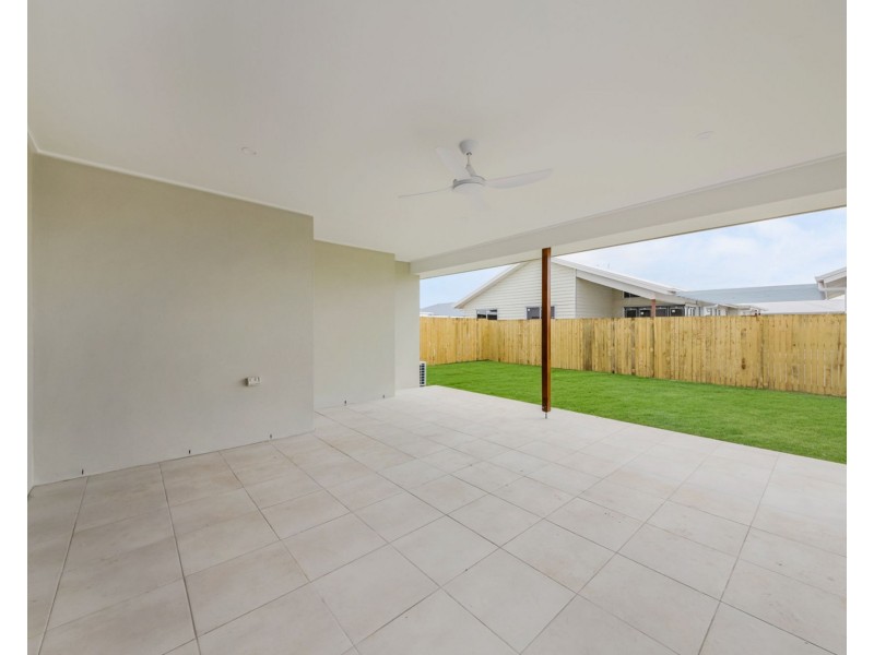 14 Spoonbill Street, Nudgee QLD 4014