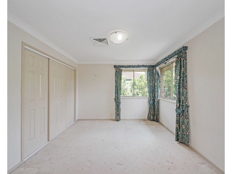 26 Blackbutt Place, Brookfield QLD 4069