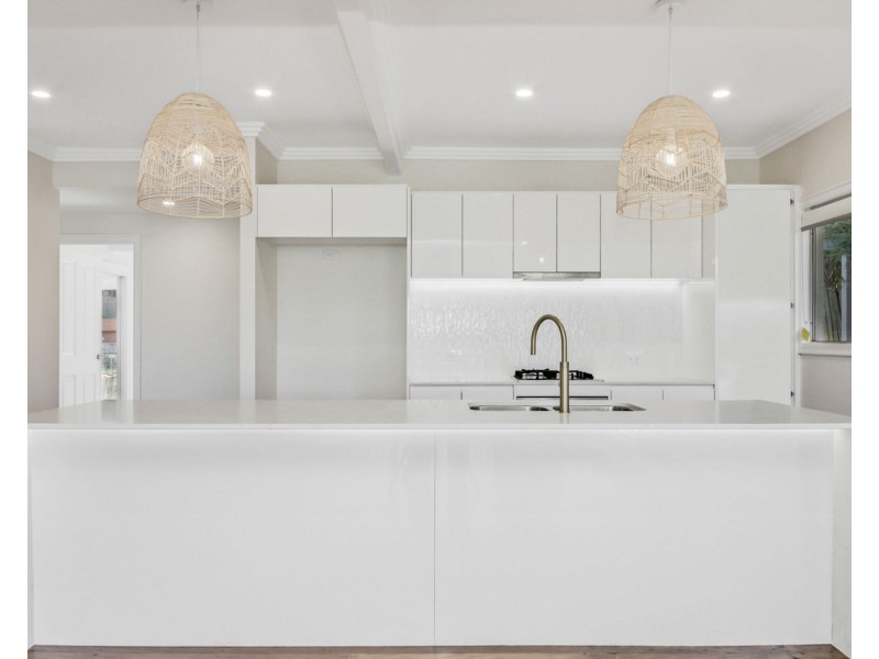 21 Burrowa Street, Stafford QLD 4053