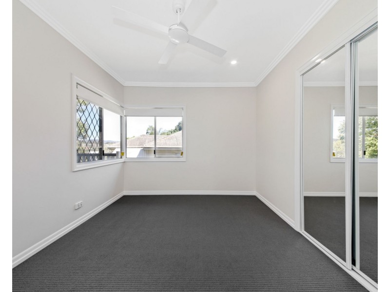 21 Burrowa Street, Stafford QLD 4053