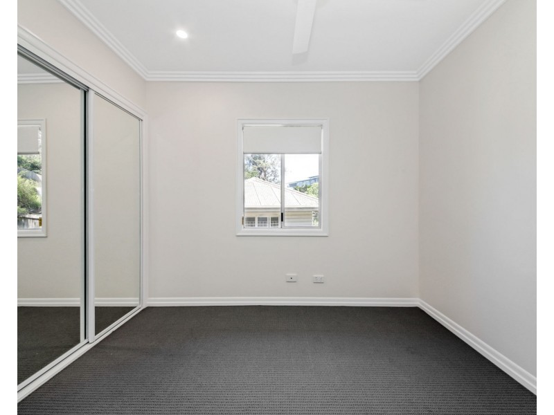 21 Burrowa Street, Stafford QLD 4053