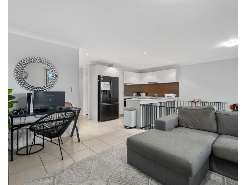 1/126 NOTTINGHAM ROAD, Parkinson QLD 4115