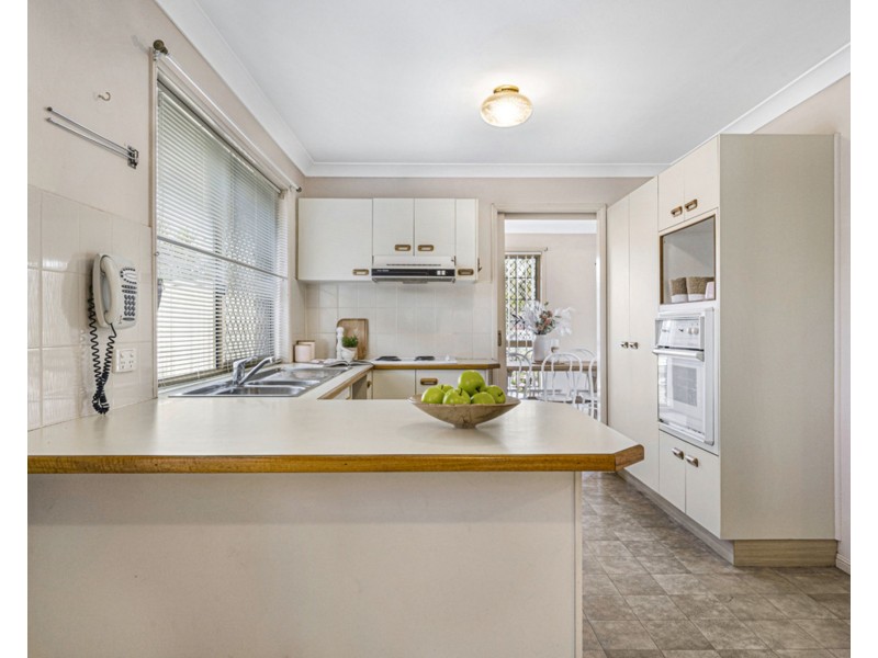 2 Winzear Drive, Kallangur QLD 4503