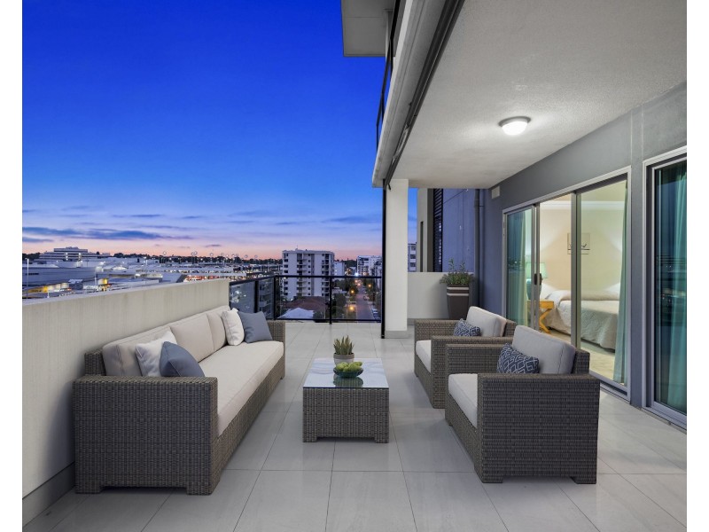 607/1 Kingsmill Street, Chermside QLD 4032