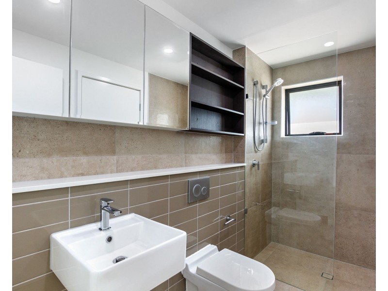 504/16 Curwen Terrace, Chermside QLD 4032