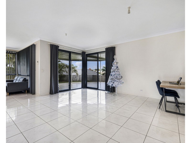 5 Gatsby Court, Kallangur QLD 4503