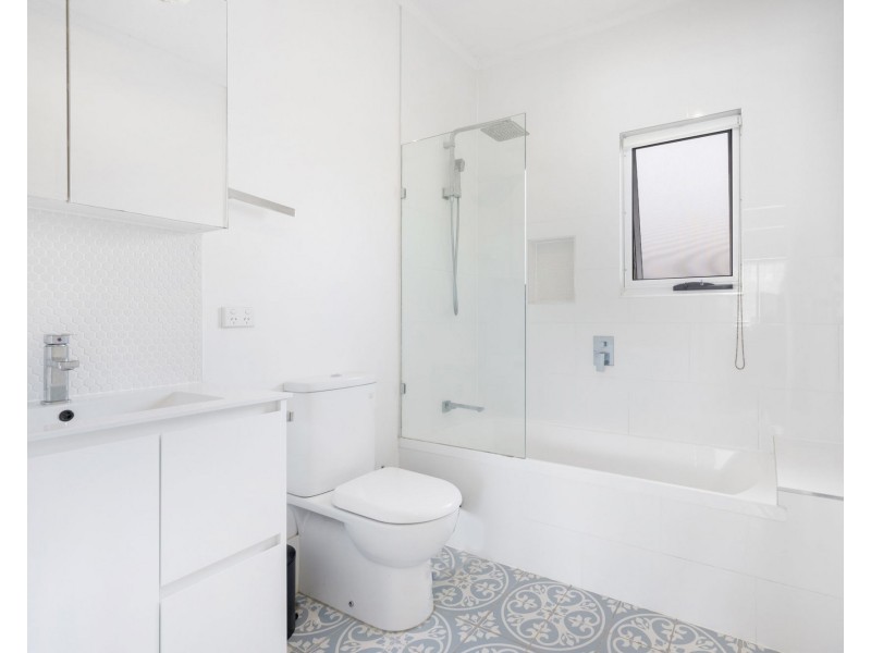 8 Holberton Street, Zillmere QLD 4034