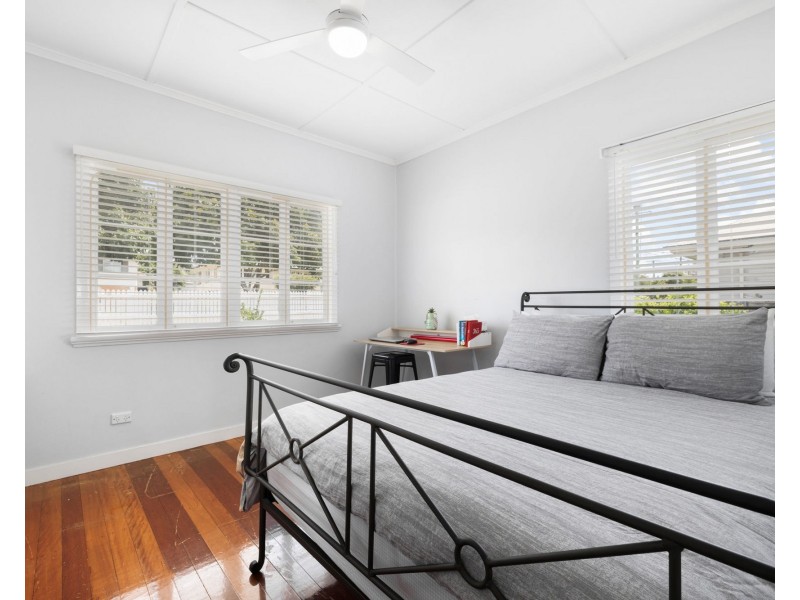 8 Holberton Street, Zillmere QLD 4034