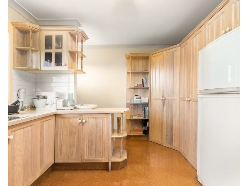 2 Geraldine Street, Wavell Heights QLD 4012