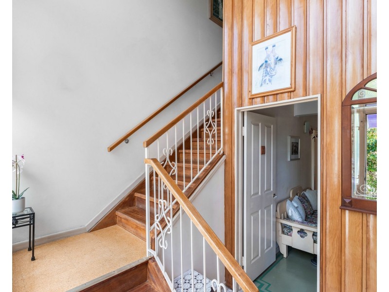 2 Geraldine Street, Wavell Heights QLD 4012