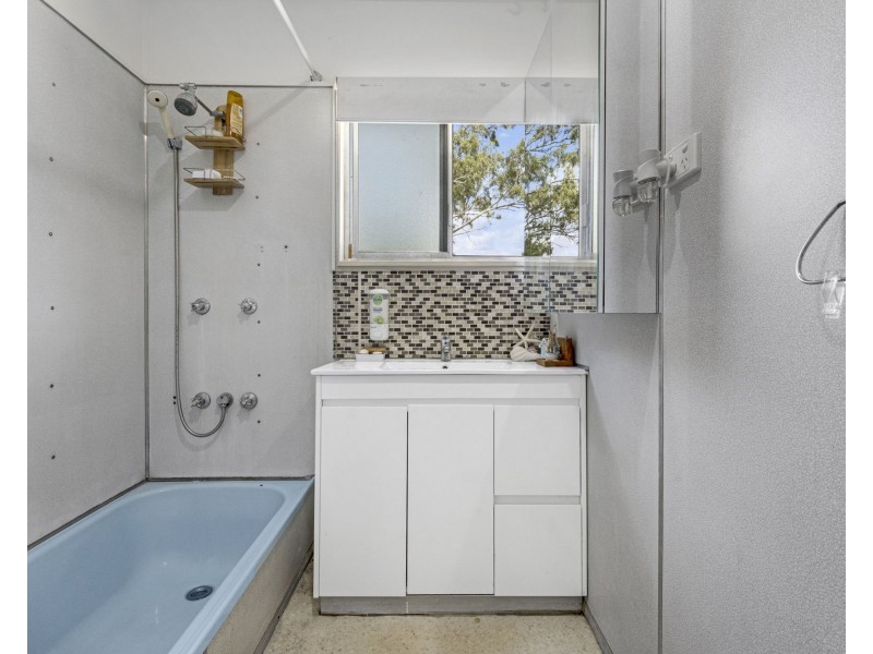 59 Hedge Street, Strathpine QLD 4500