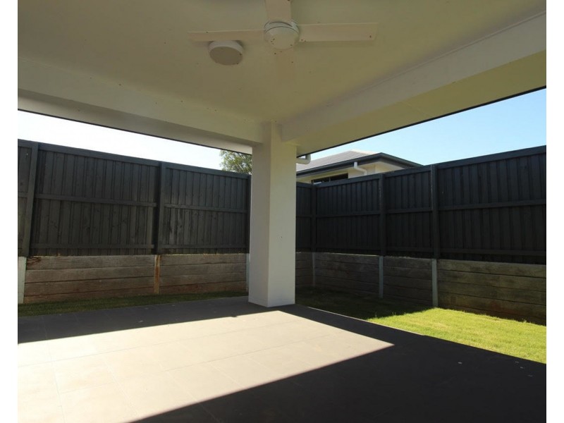 14 Pelion Street, Bridgeman Downs QLD 4035