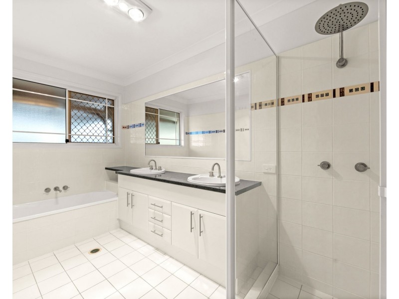 55 Ashley Road, Chermside West QLD 4032