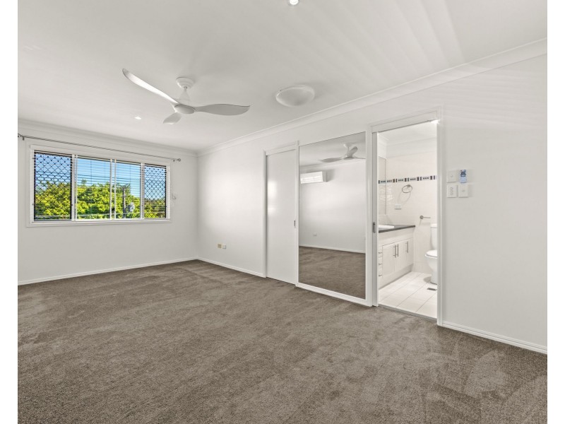 55 Ashley Road, Chermside West QLD 4032