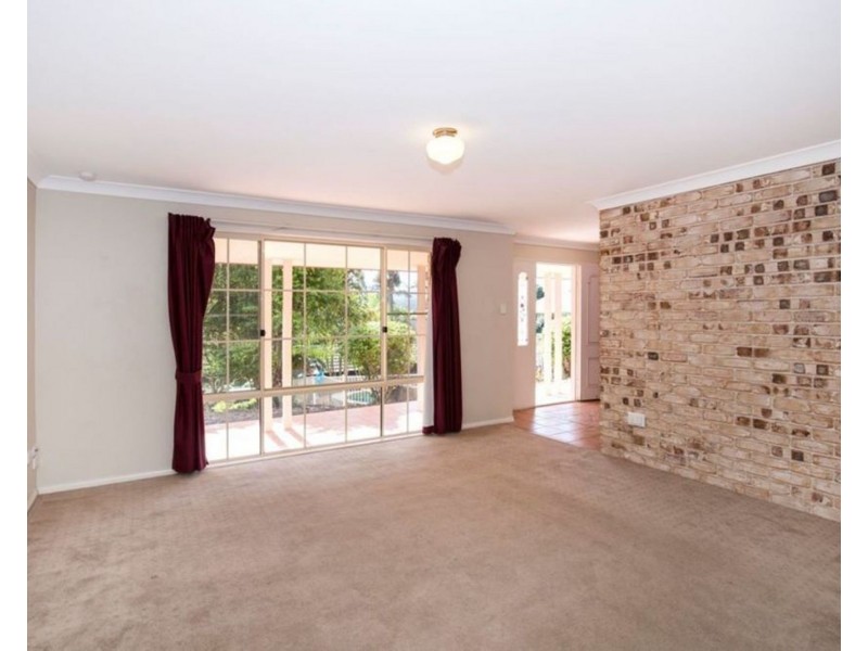 6 Hart Court, Brookfield QLD 4069