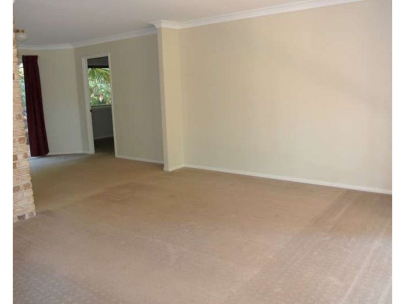 6 Hart Court, Brookfield QLD 4069