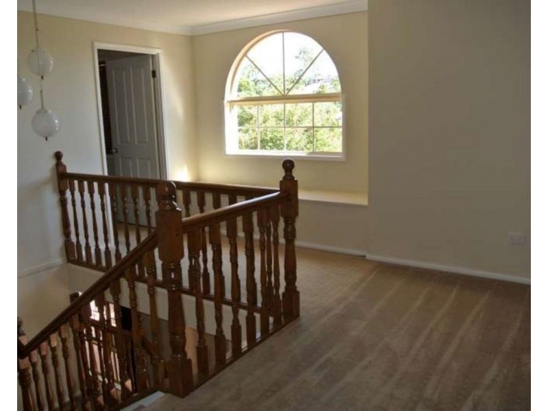 6 Hart Court, Brookfield QLD 4069