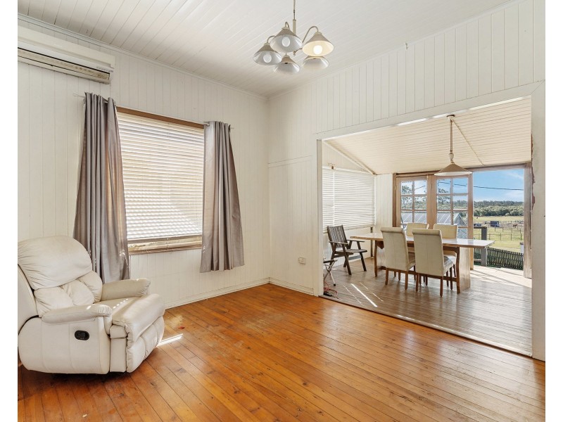 27 Palmer Parade, Strathpine QLD 4500