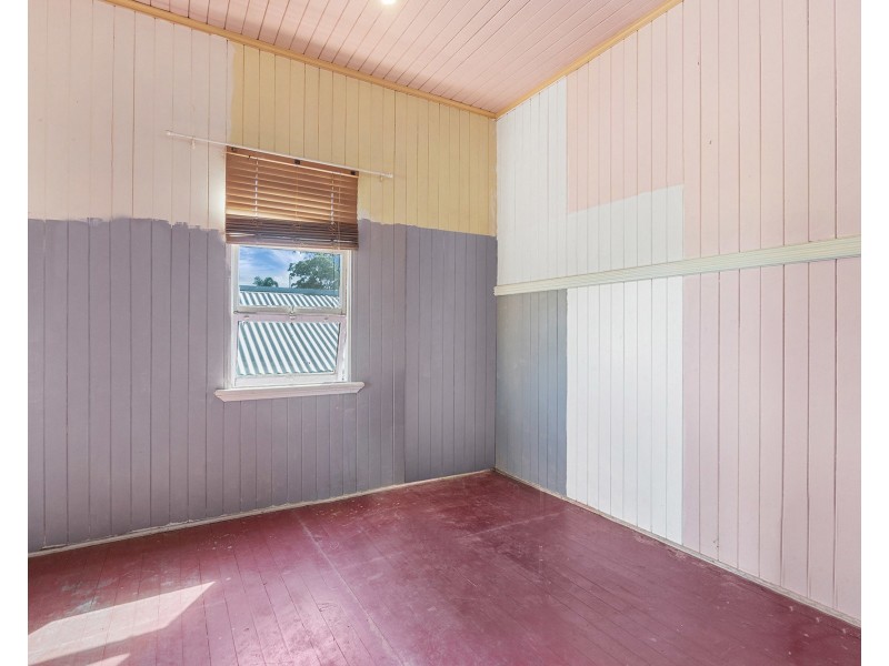 27 Palmer Parade, Strathpine QLD 4500