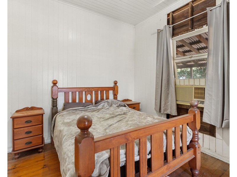 27 Palmer Parade, Strathpine QLD 4500