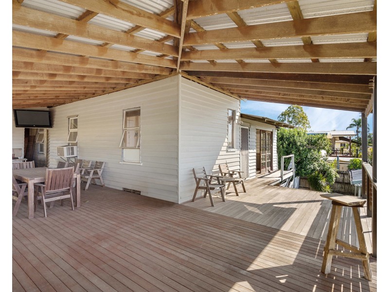 27 Palmer Parade, Strathpine QLD 4500