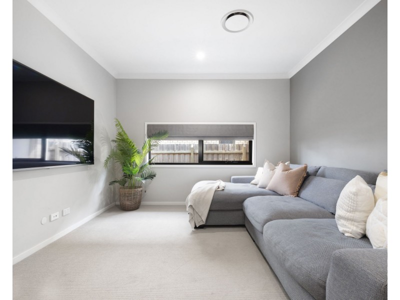 17 Hinton Crescent, Mango Hill QLD 4509