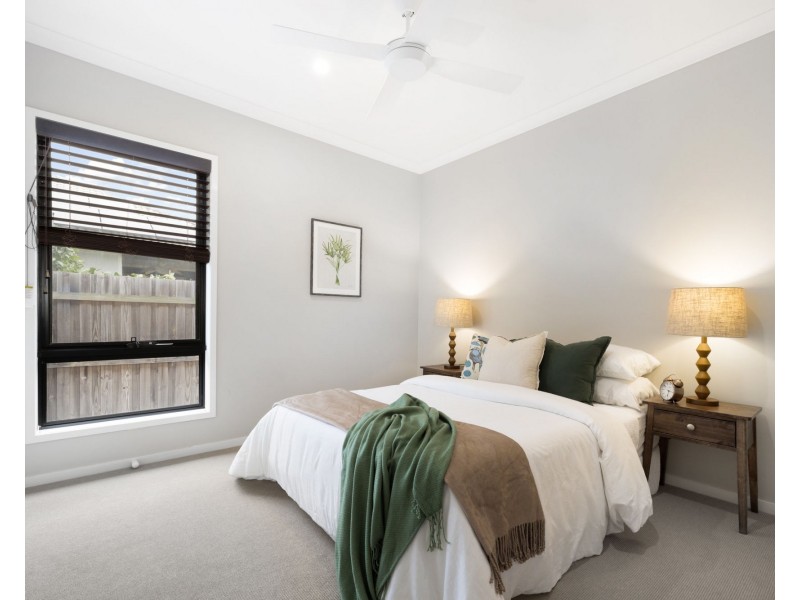 17 Hinton Crescent, Mango Hill QLD 4509