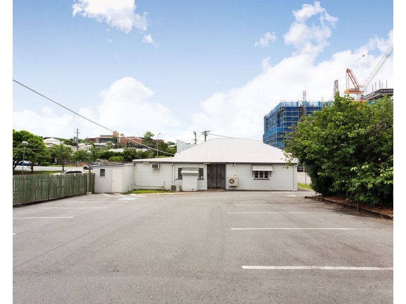 211 Old Cleveland Road, Coorparoo QLD 4151