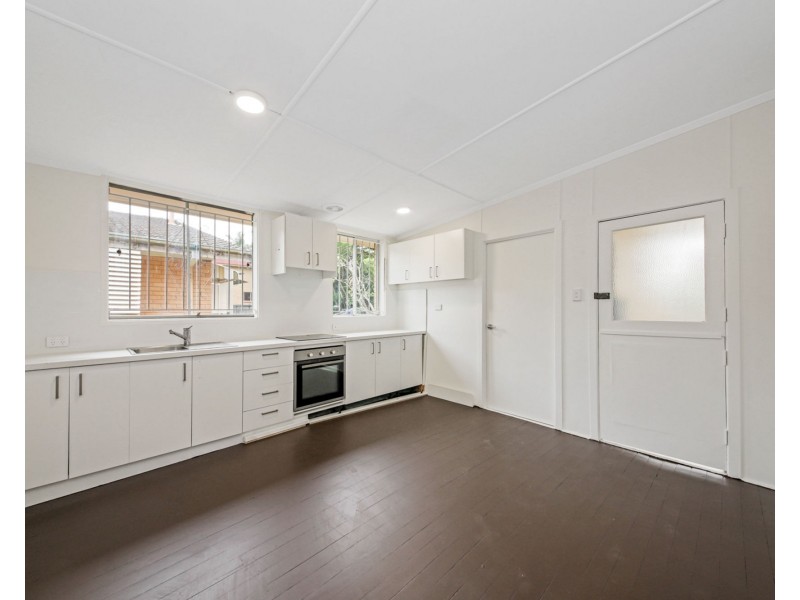 21 Hall Street, Chermside QLD 4032