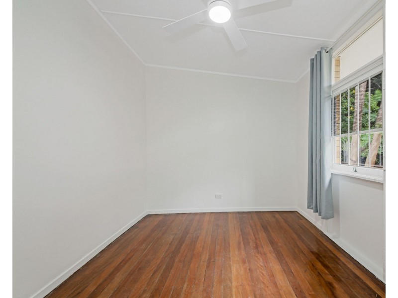 21 Hall Street, Chermside QLD 4032