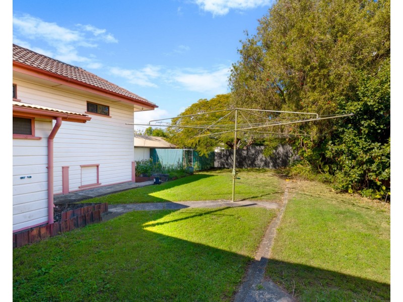 17 Gordon Street, Brighton QLD 4017