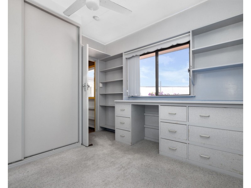 17 Gordon Street, Brighton QLD 4017