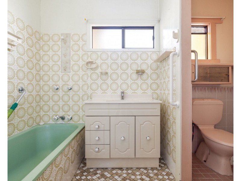 17 Gordon Street, Brighton QLD 4017