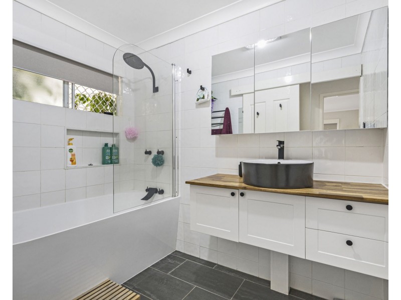 10 Colleen Street, Lawnton QLD 4501