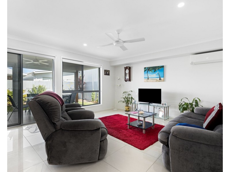 5 Burgundy Court, Caloundra West QLD 4551