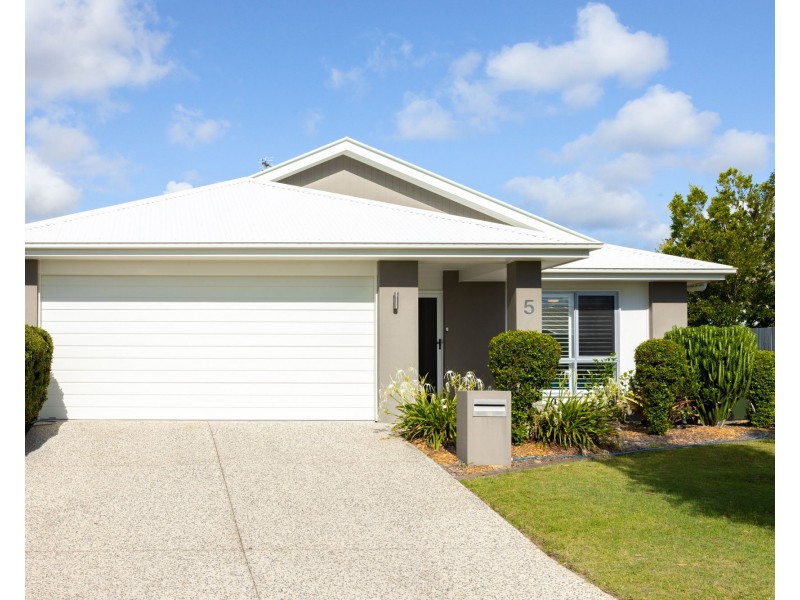 5 Burgundy Court, Caloundra West QLD 4551