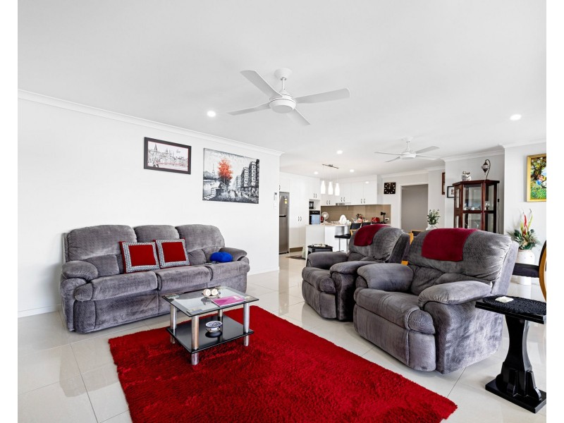 5 Burgundy Court, Caloundra West QLD 4551