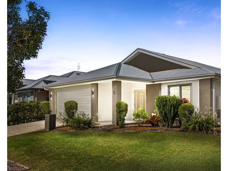 5 Burgundy Court, Caloundra West QLD 4551