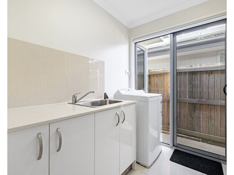 5 Burgundy Court, Caloundra West QLD 4551