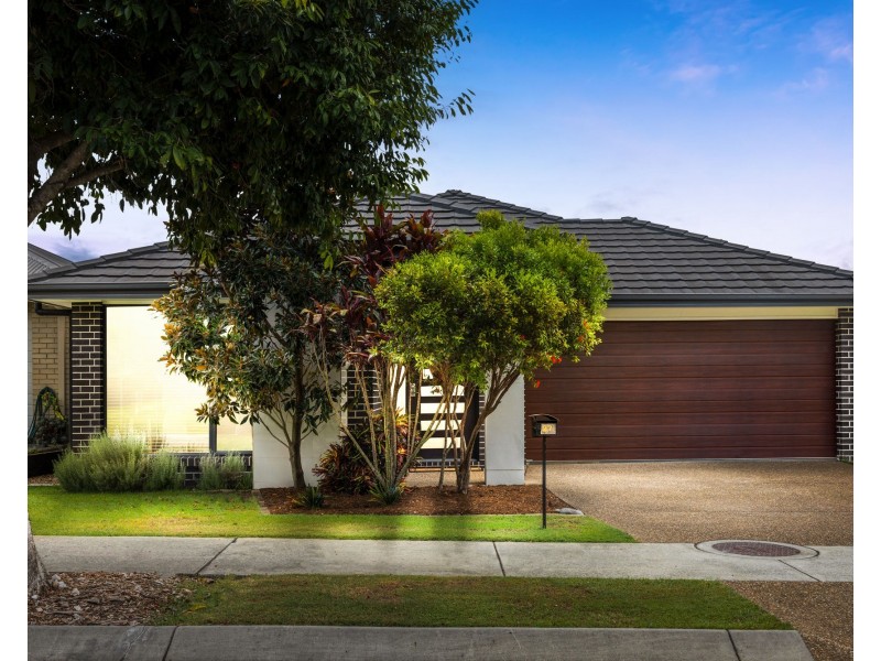 27 Hinton Crescent, Mango Hill QLD 4509