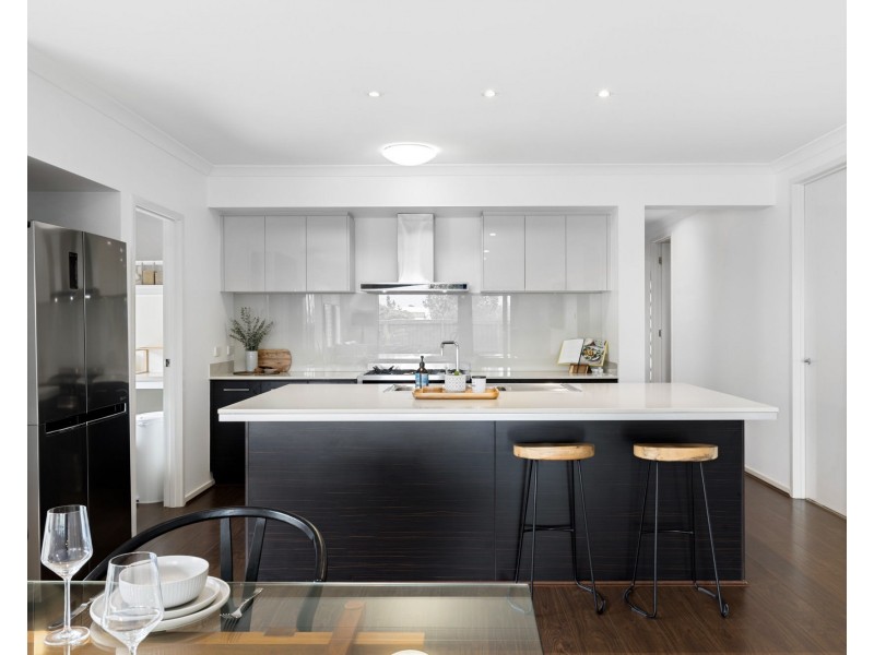 27 Hinton Crescent, Mango Hill QLD 4509