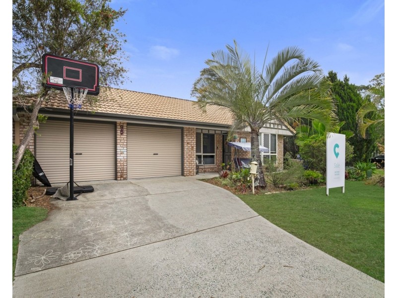 95 Cambridge Crescent, Fitzgibbon QLD 4018