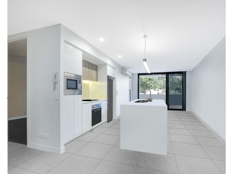 204/18 Mermaid Street, Chermside QLD 4032