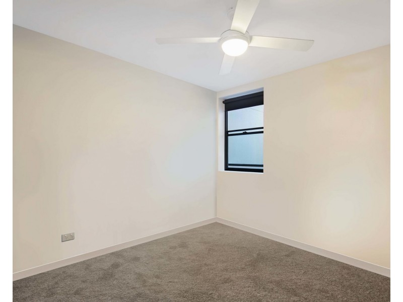 204/18 Mermaid Street, Chermside QLD 4032