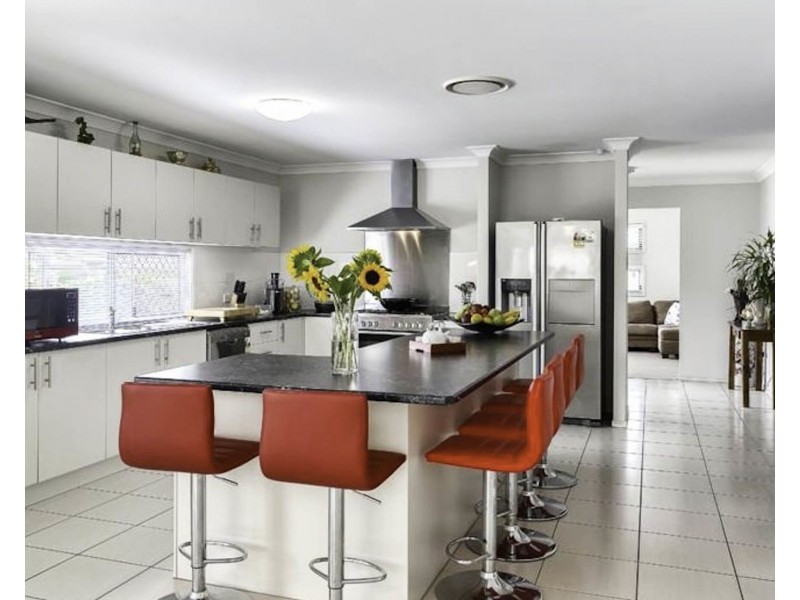 1 Conondale Street, Fitzgibbon QLD 4018