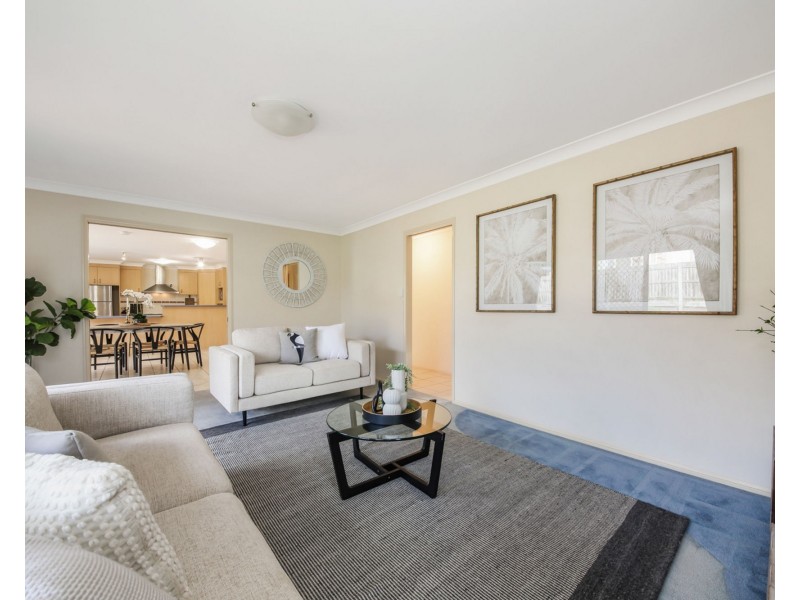 10 Redford Crescent, Mcdowall QLD 4053