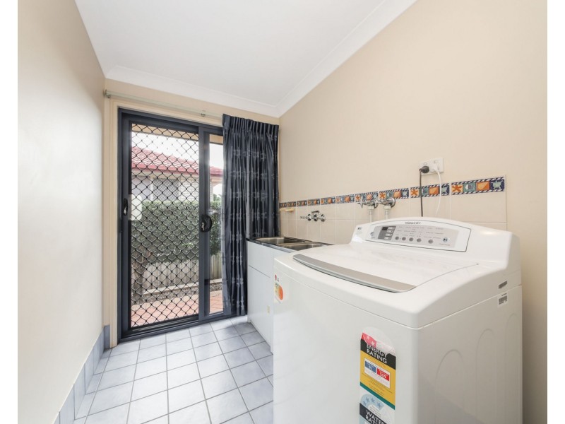 10 Redford Crescent, Mcdowall QLD 4053