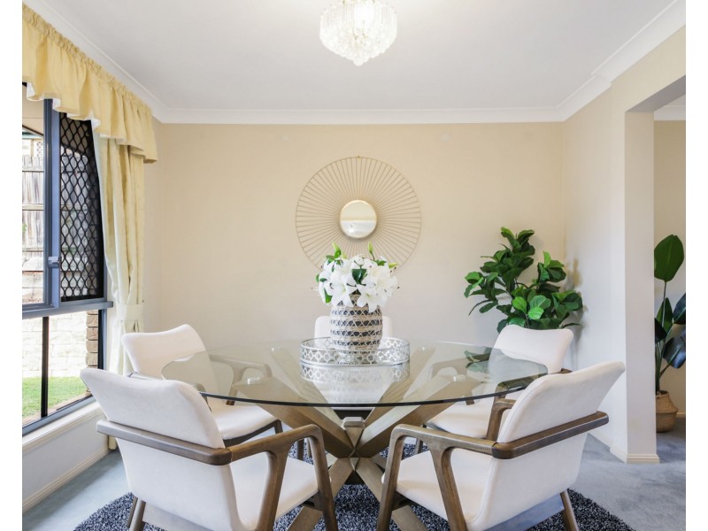 10 Redford Crescent, Mcdowall QLD 4053