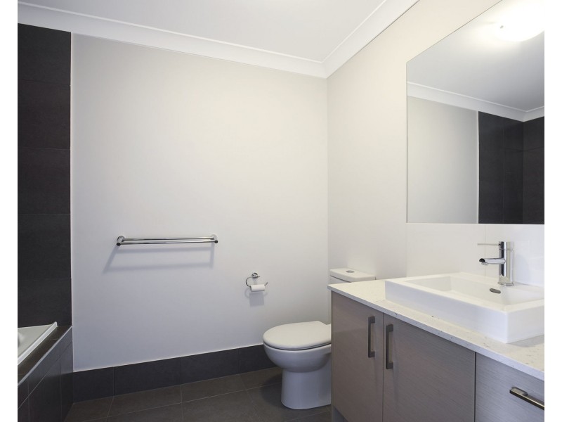 12/702 Trouts Road, Aspley QLD 4034