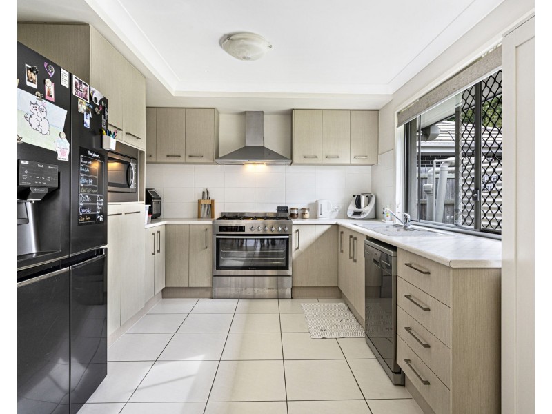 3 Fleet Circuit, Bray Park QLD 4500